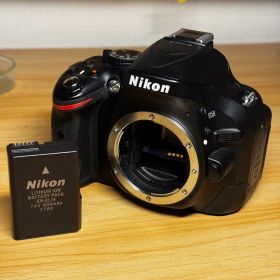 Nikon D5200 デジタル一眼レフ 本体 バッテリー付き ジャンク
