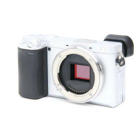 【中古品】《良品》SONY α6400 ボディ ILCE-6400[デジタルカメラ]