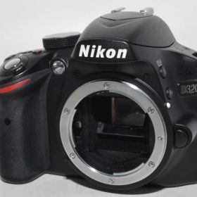 Nikon デジタル一眼レフカメラ D3200 200mmダブルズームキット