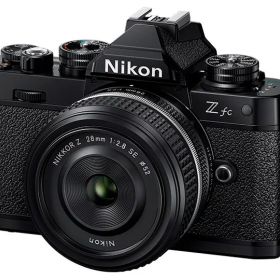 【送料無料・新品未開封】【日本正規純正品】Nikon Z fc 28mm f/2.8 Special Edition キット [ブラック]【お取り寄せ（5週から7週程度見込み）での入荷、発送】