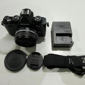 Nikon Nikon デジタルカメラ Nikon Z fc レンズキット【中古】