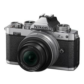 【10年間保証付き】[ニコン] Z fc 16-50VR レンズキット シルバー（Nikon Creators 応援オータムキャンペーン2026 対象商品 2026年8月28日～10月13日）