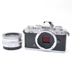 【中古品】 《良品》 Nikon Zfc 16-50 VR レンズキット シルバー 【モニターカバー部品交換/レンズ分解清掃/各部点検済】 [ デジタルカメラ ]