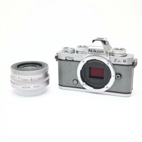 【中古品】《良品》Nikon Zfc 16-50 VR レンズキット プレミアムエクステリア張替済み【背面モニター外装部組・モニターカバー部品交換/各部点検済】[デジタルカメラ]