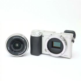 【中古品】《並品》 SONY α6000パワーズームレンズキット ILCE-6000L シルバー 【光学フィルター部品交換/2群レンズ交換修理/各部点検済】 [ デジタルカメラ ]