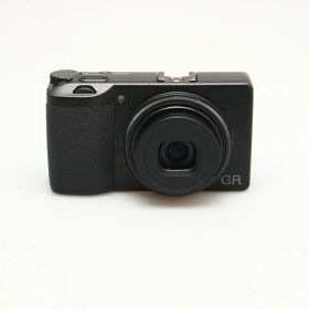 【中古】 (リコー) RICOH GR III【中古カメラ コンパクトデジカメ】 ランク：B