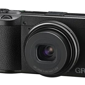 新品 デジタルカメラ リコー デジタルカメラ RICOH GR IIIx 有効画素数2424万画素 26.1mm (35ミリ判換算で約40mm相当)、F2.8～F16 ISO100～102400 超音波振動による撮像素子クリーニング機能 IEEE 802.11b/g/n(HT20)