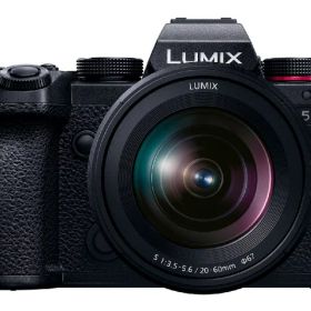 【ポイント10倍】 パナソニック デジタル一眼カメラ LUMIX DC-S5K 標準ズームKレンズキット [タイプ：ミラーレス 画素数：2528万画素(総画素) 2420万画素(有効画素) 撮像素子：フルサイズ 35.6mm×23.8mm CMOS 重量：630 g] 【P10倍】