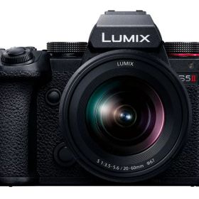 【ポイント10倍】 パナソニック デジタル一眼カメラ LUMIX DC-S5M2K 標準ズームレンズキット [タイプ：ミラーレス 画素数：2528万画素(総画素) 2420万画素(有効画素) 撮像素子：フルサイズ 35.6mm×23.8mm CMOS 重量：657 g] 【P10倍】