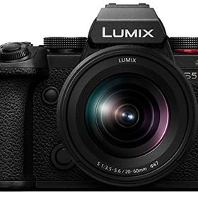 【中古】「ほぼ新品」パナソニック(Panasonic) パナソニック フルサイズミラーレス一眼カメラ S5M2K 標準ズームレンズキット ブラック DC-S5M2K