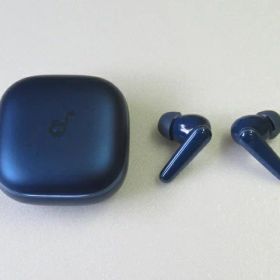 Soundcore Liberty 5 中古 6,499円 | ネット最安値の価格比較 プライス