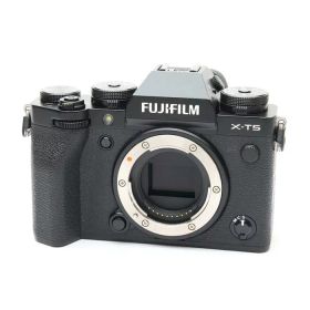 【中古品】 《並品》 FUJIFILM X-T5 ボディ ブラック [ デジタルカメラ ]