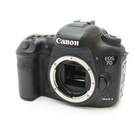 【中古品】《並品》 Canon EOS 7D Mark II ボディ 【ファインダー・スクリーン・底カバー・ケーブルカバー部品交換/各部点検済】 [ デジタルカメラ ]