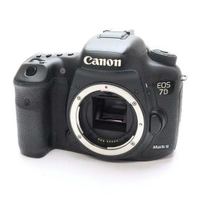 【中古品】《並品》Canon EOS 7D Mark II ボディ【端子カバー部・背面液晶パネル部品交換/各部点検済】[デジタルカメラ]