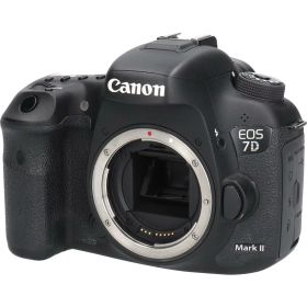 EOS 7D MARK II【中古】