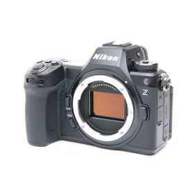 【中古品】《美品》Nikon Z6III ボディ【上面液晶パネル部品交換/各部点検済】[デジタルカメラ]
