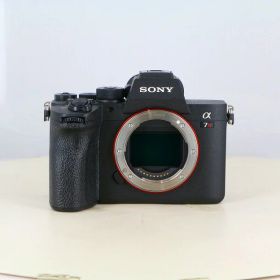 【中古】 (ソニー) SONY α7RIV （ILCE-7RM4） ボデイ【中古カメラ デジタル一眼】 ランク：B