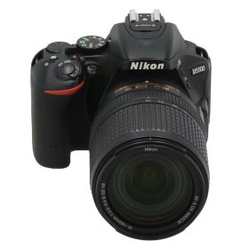Nikon ニコン/デジタル一眼/D5500 18-140VR レンズキット/2102446/Bランク/42【中古】