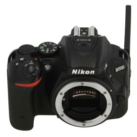 Nikon ニコン/デジタル一眼/D5500 ボディ/2038683/Bランク/69【中古】
