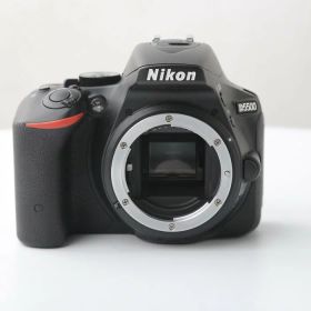 【中古】 (ニコン) Nikon D5500 ボデイ ブラツク【中古カメラ デジタル一眼】 ランク：B