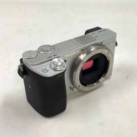 【全額返金保証】【最速発送】 デジタル一眼 α6400 ボディ ILCE-6400 シルバー 美品 動作確認済