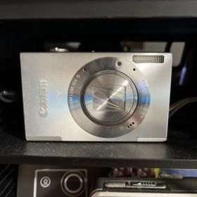 【ジャンク品】Canon IXY 200F コンパクトデジタルカメラ