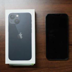 Apple iPhone 13 mini