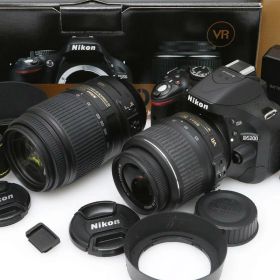 【中古】【良品】ニコン D5200 ダブルズームキット CA01-D788-4B7 Nikon Fマウント APS-C 標準ズーム 望遠ズーム 手ブレ補正 レンズ付き セット 中古