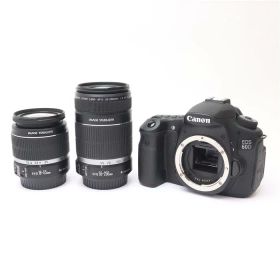 【中古品】 《美品》 Canon EOS 60D ダブルズームキット [ デジタルカメラ ]