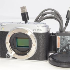 X-M5 新品 120,780円 中古 101,990円 | ネット最安値の価格比較
