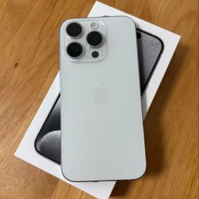iPhone 15 Pro 256GB 本体