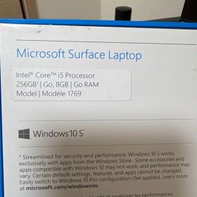 【美品】【US配列】Microsoft Surface Laptop