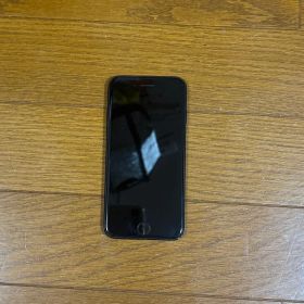 Apple iPhone 7 ブラック 本体