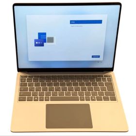 Microsoft Surface Laptop（第7世代）13.8インチ