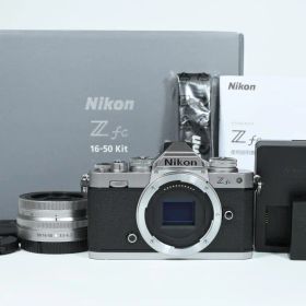【ほぼ新品】 ニコン Nikon Z fc レンズキット 《ショット数4700》