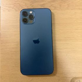 Apple iPhone 12 Pro 本体