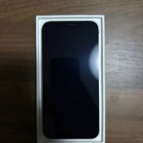 Apple iPhone 12ホワイト 64GB本体