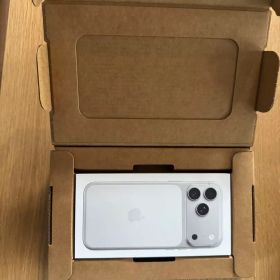 新品未開封 Apple iPhone17promax 256G本体