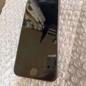 iPhone SE 第2世代 64GB ブラック