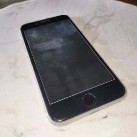 Apple iPhoneSE2 64gb 本体 ホワイト ケース付き