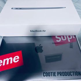 Apple MacBook Air (M1,2020) 13.3