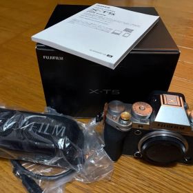 FUJIFILM X-T5 ボディ シルバー ミラーレス一眼