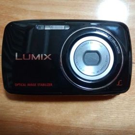 Panasonic LUMIX DMC-S1GK 本体