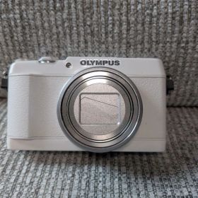 OLYMPUS STYLUS SH-1 ホワイト デジタルカメラ 本体