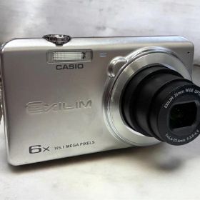CASIO EXILIM EX-ZS26 シルバー コンデジ