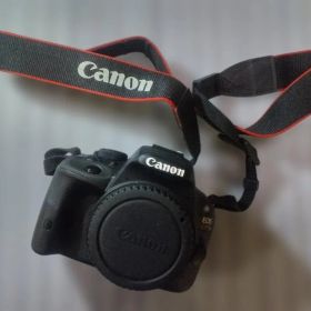Canon EOS Kiss X7 デジタル一眼レフ カメラ