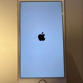 Apple iPhone 7 Gold 32ギガSIMロックありドコモ。
