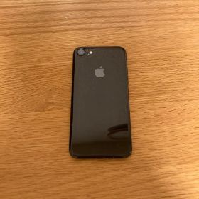 Apple iPhone7本体 ブラック SIMフリー