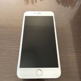 Apple iPhone 6Plus シルバー 本体