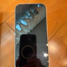 iPhone 16 128 GB 極美品 フィルム、カバー付き